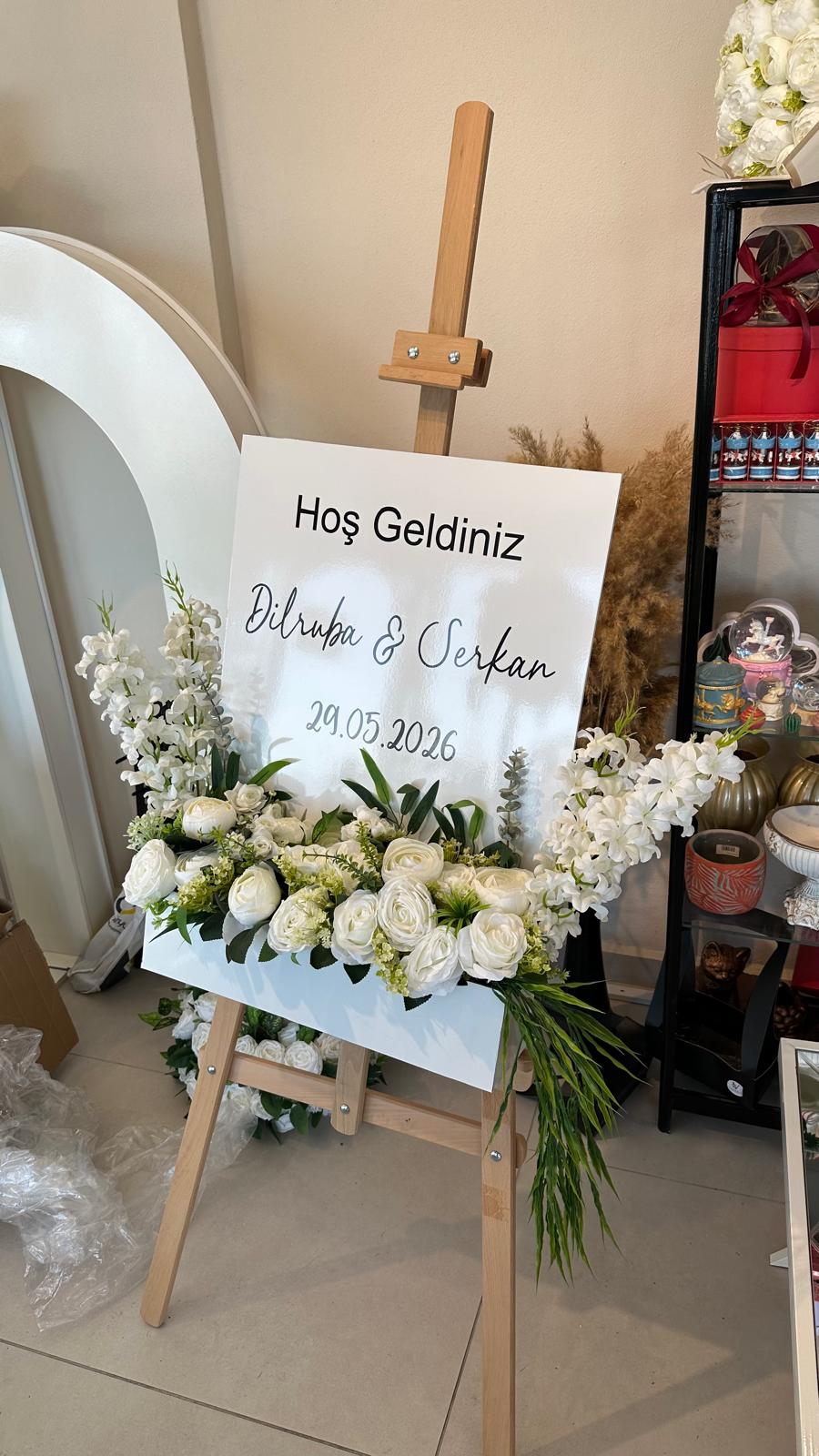 VALERIA ÇİÇEKÇİLİK & ORGANİZASYON